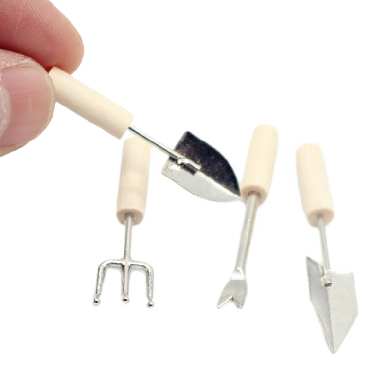 1:12 Dollhouse Miniature Garde - Gardening Tools Watering Can review and price