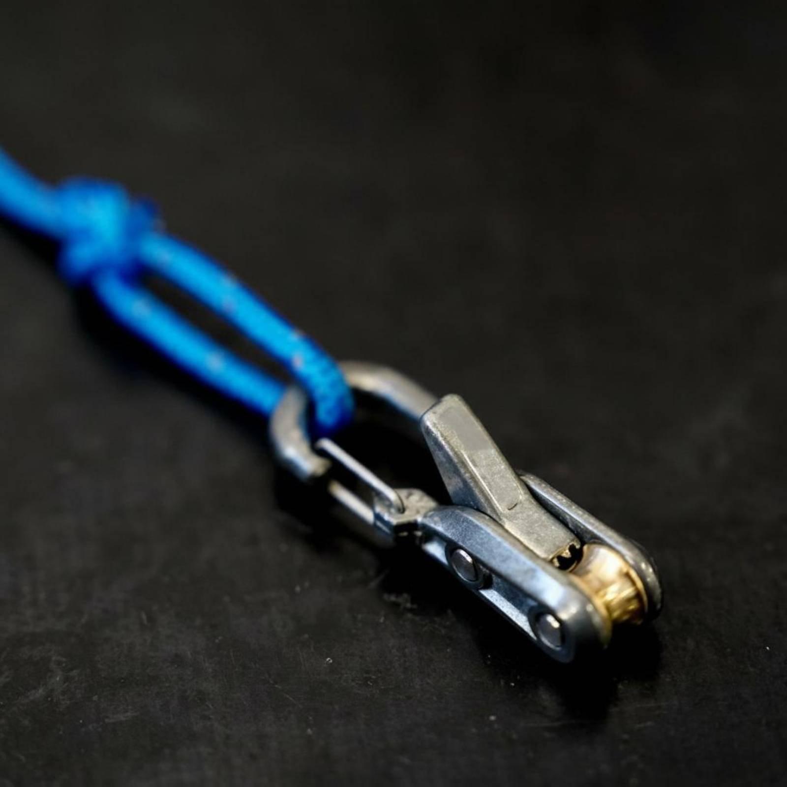 Cord Fastener with Carabiner M - Gardening Tools And Uses review and price